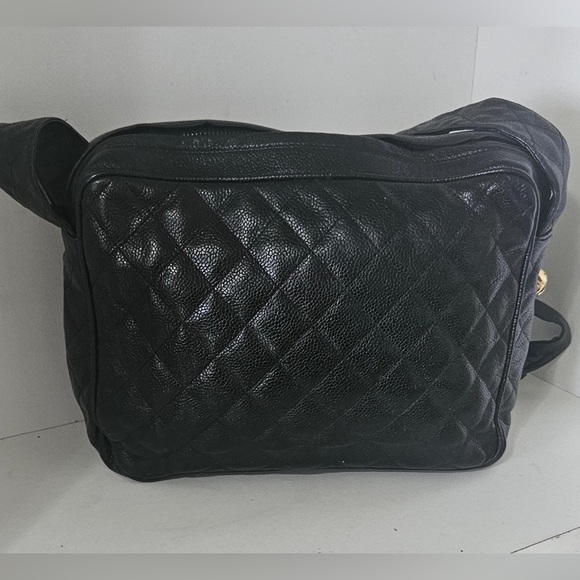 ‏Authentic CHANEL Caviar black leather Crossbody/Shoulder Bag - Picture 7 of 9